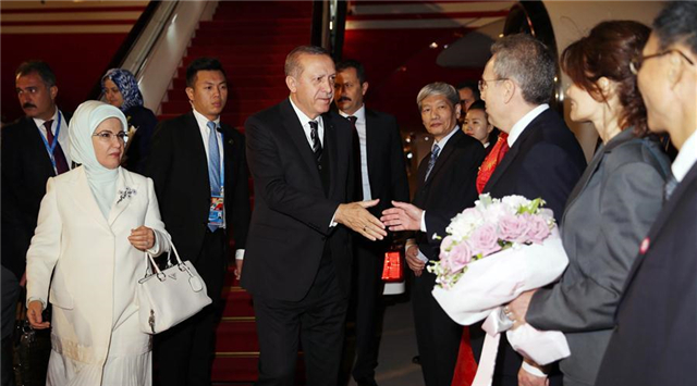 土耳其总统埃尔多安抵达北京