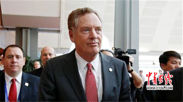  21日，美国贸易代表罗伯特·莱特希泽参加APEC第23届贸易部长会议新闻发布会。