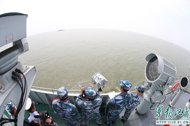 中缅海军在莫塔马湾首次举行海上联合演练