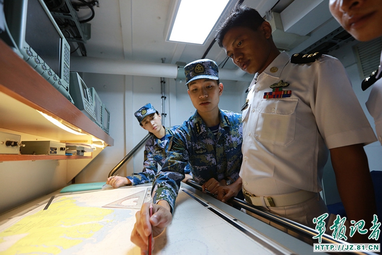 中缅海军在莫塔马湾首次举行海上联合演练