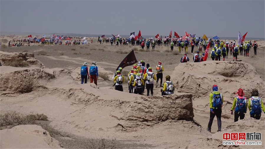 第十二届玄奘之路商学院戈壁挑战赛开赛