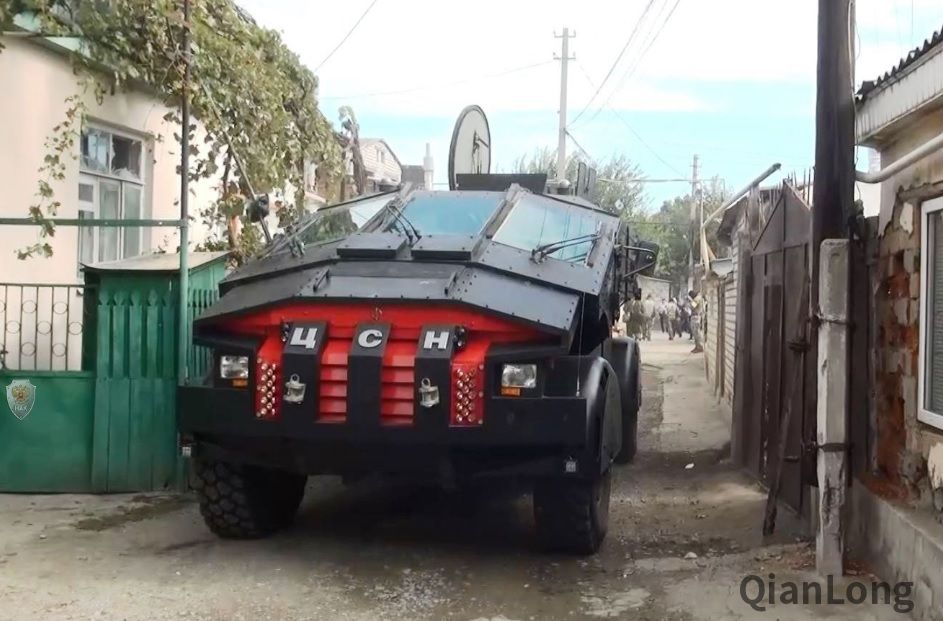 04.FSB在达吉斯坦共和国与当地的内务联合执行反恐作战时，也出动了CSN装甲车。