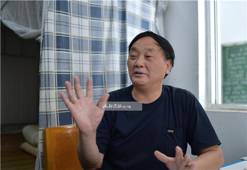 宿管大爷3年借312本书 连续两年夺读书冠军