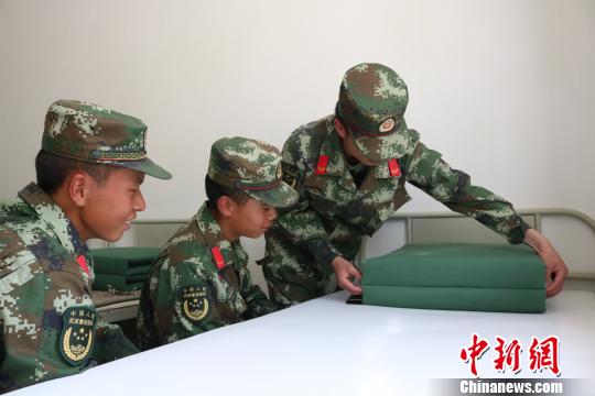武警西藏总队后勤仓库“三帮一带”锤炼青年官兵