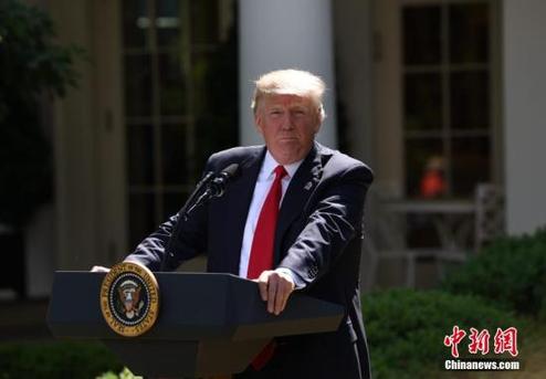 当地时间6月1日，美国总统特朗普在白宫宣布，美国将退出《巴黎协定》。他同时强调，美国也许会重返有关应对气候变化的协定，但前提条件是协定必须要对美国更加“公平”。 <a target=&apos;_blank&apos; href=&apos;http://www.chinanews.com/&apos;><p align=