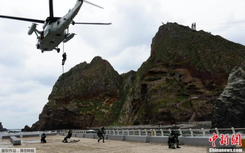 此前，韩国海军在日韩争议岛屿周边训练