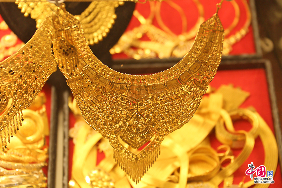 黄金饰品：富丽堂皇的饰品