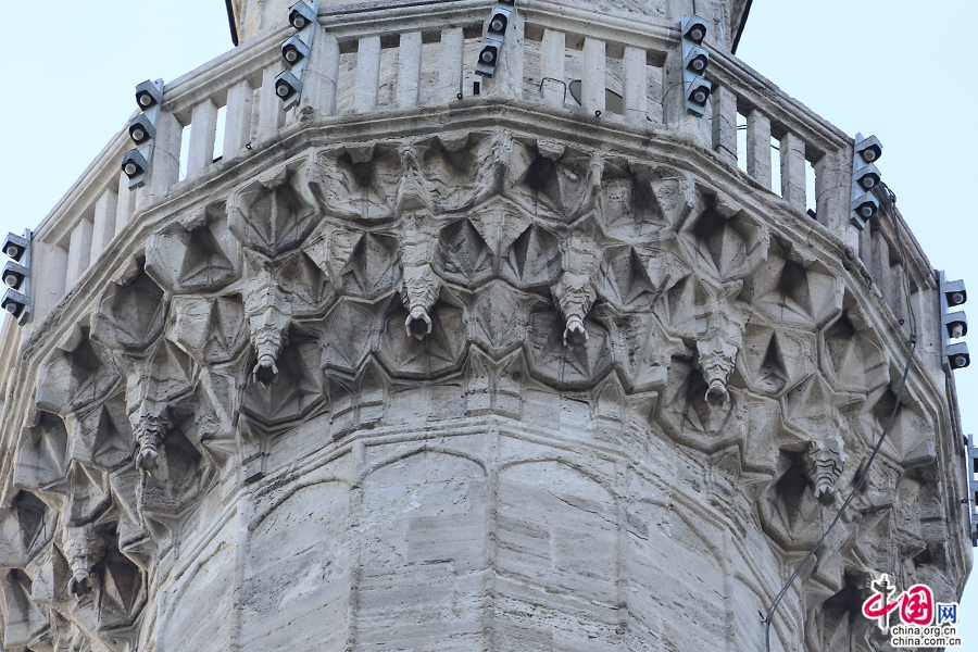 蘇萊曼清真寺的宣禮塔上的裝飾