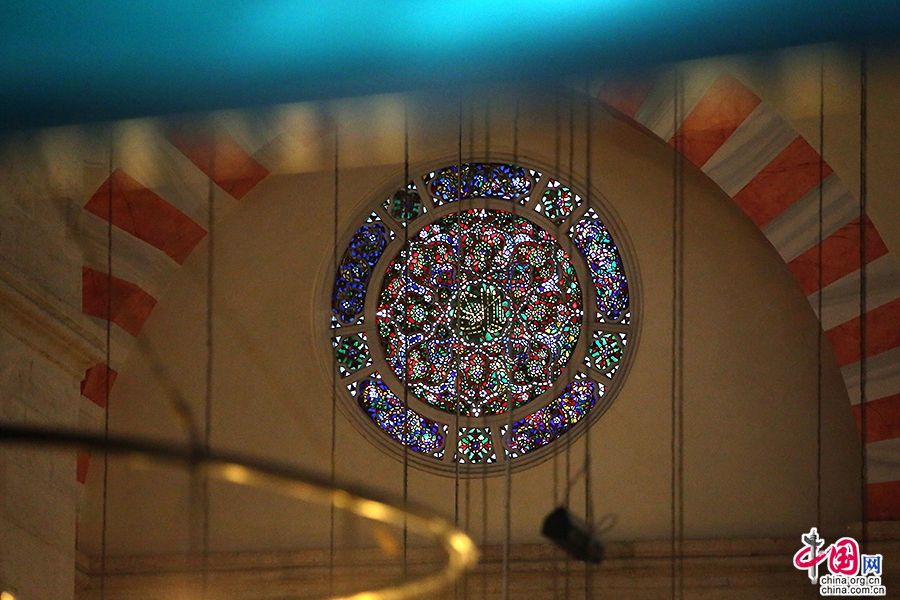 苏莱曼清真寺的玻璃窗