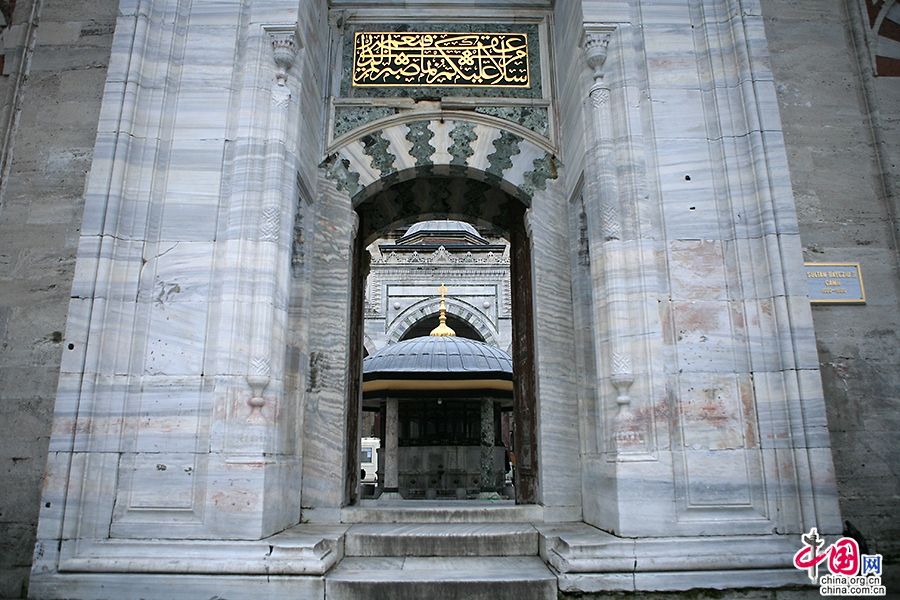 巴耶塞特清真寺正门