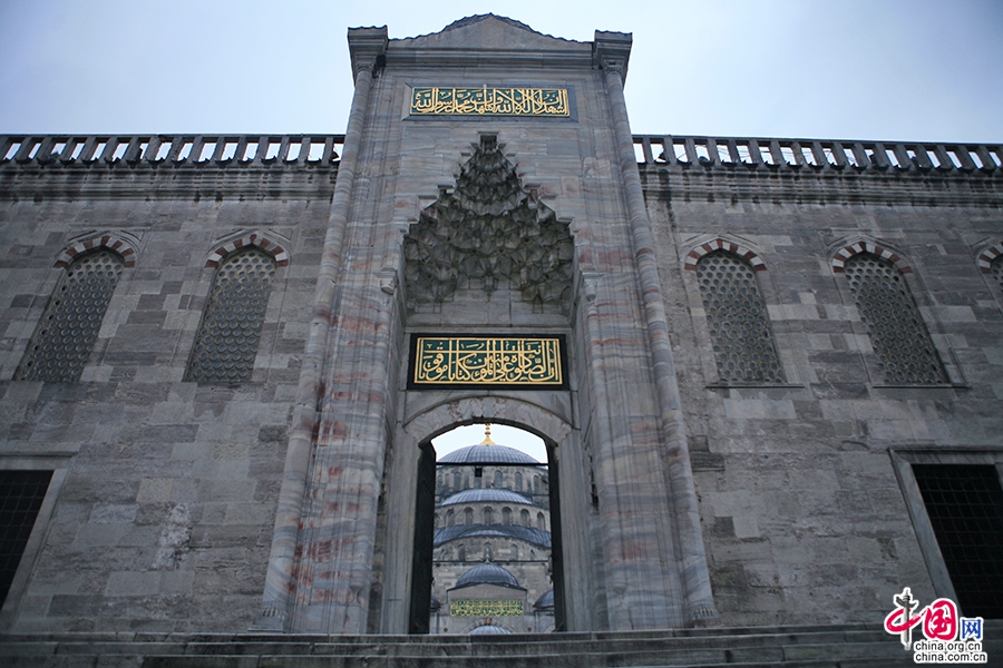 蓝色清真寺的主入口