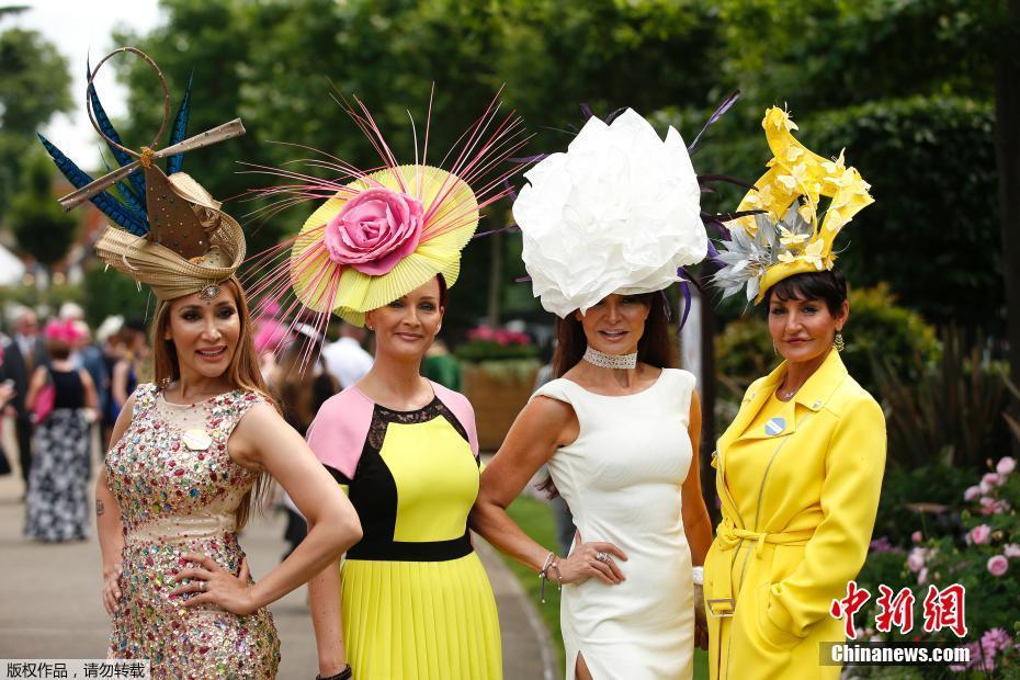 英国皇家阿斯科特赛马会举行 众女“帽”美如花