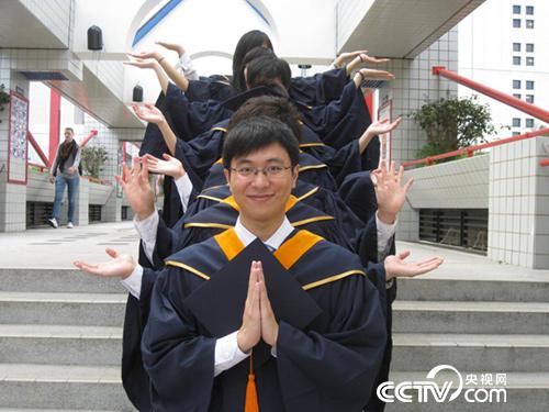 2008年，吴苏赴香港科技大学攻读研究生。