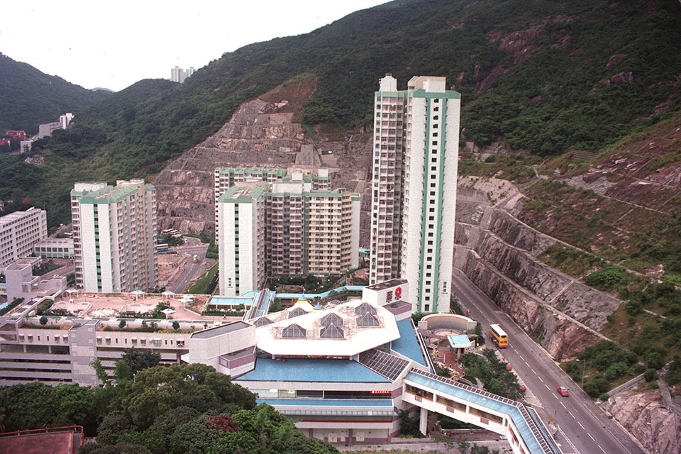 香港最新的公共屋村——耀东村