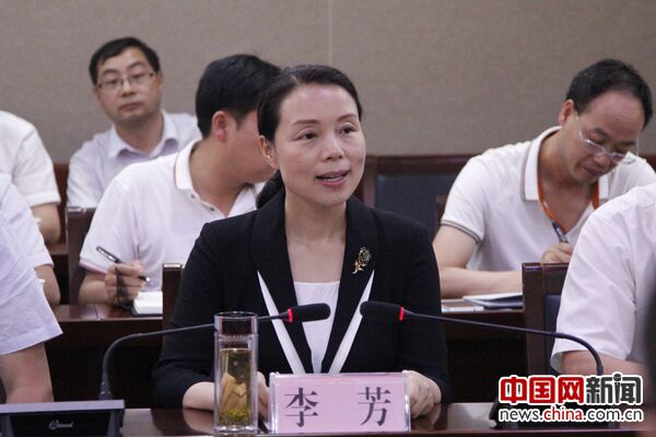 6月29日，签约仪式上，佛坪县委书记李芳致辞。