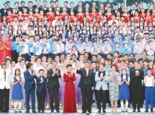 庆祝香港回归祖国20周年文艺晚会在香港举行