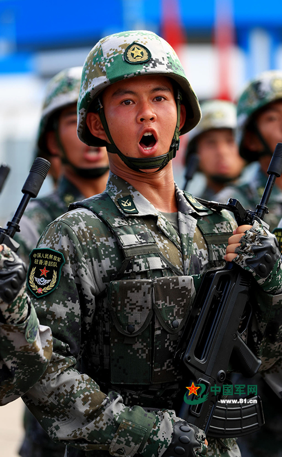 中国人民解放军驻香港部队接受检阅120