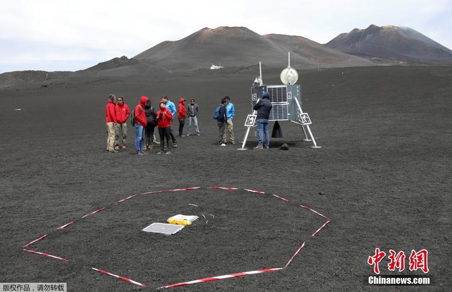 意大利的埃特纳火山经常被欧洲航天机构用作航天机器人的测试场地。