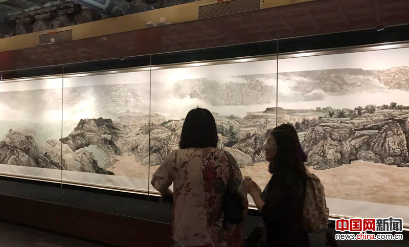 '一带一路笔墨传情'展开幕 80米长《敕勒青城图》亮相 '一带一路笔墨传情'展开幕 80米长《敕勒青城图》亮相