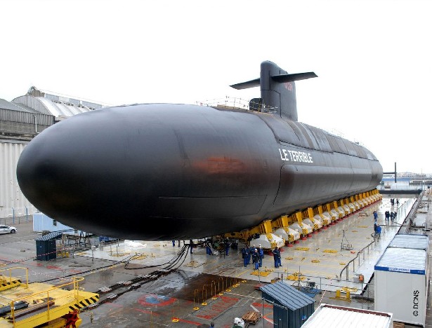 可畏级战略核潜艇图片