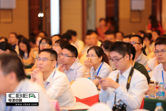 1499403251751080556.jpg 现场讨论花絮3.jpg