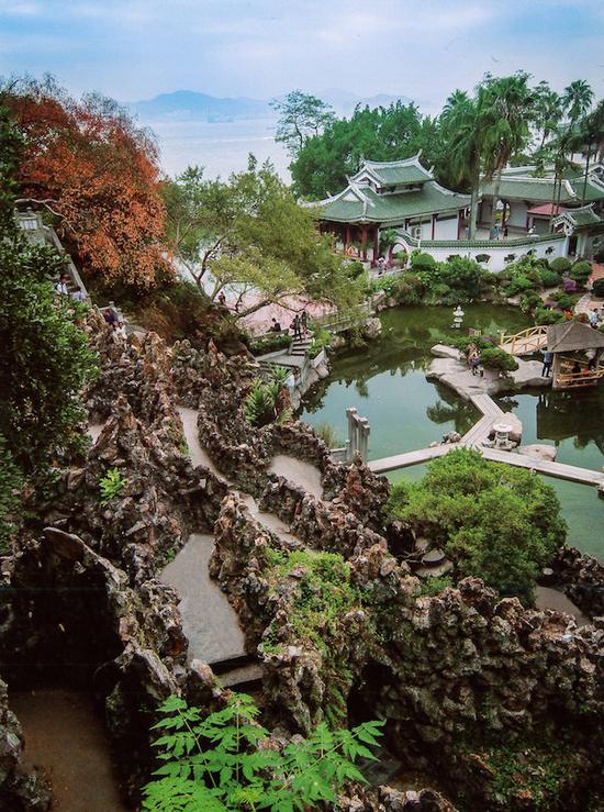 菽庄花园的“藏海”和“补山”，鼓浪屿