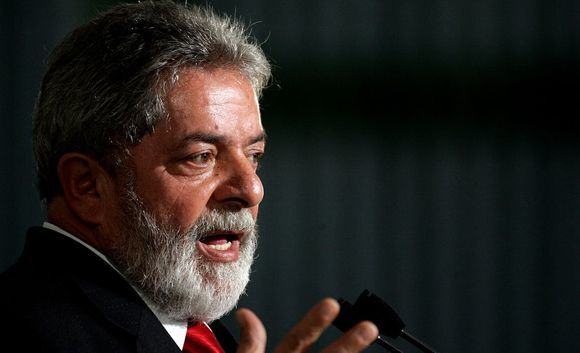 巴西前总统卢拉被判贪污罪名成立获刑9年6个月