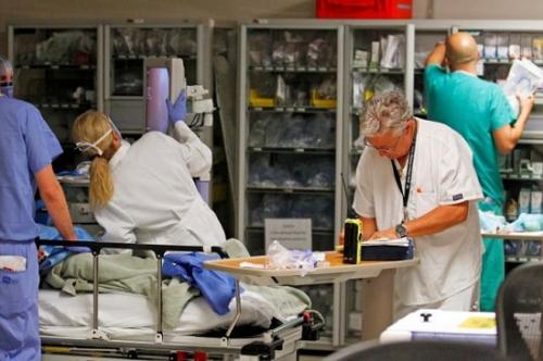 美国医疗人员(资料图)