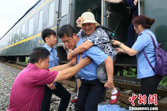 沈吉、长图线遭受水害沈阳铁路局全力开展抢险