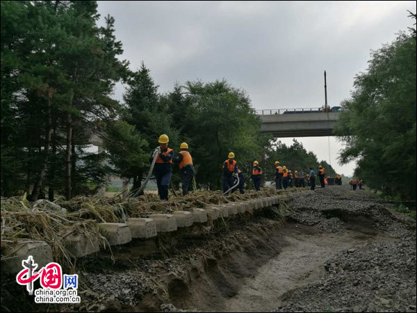 沈阳铁路局:2400余名人员投入88处水害现场