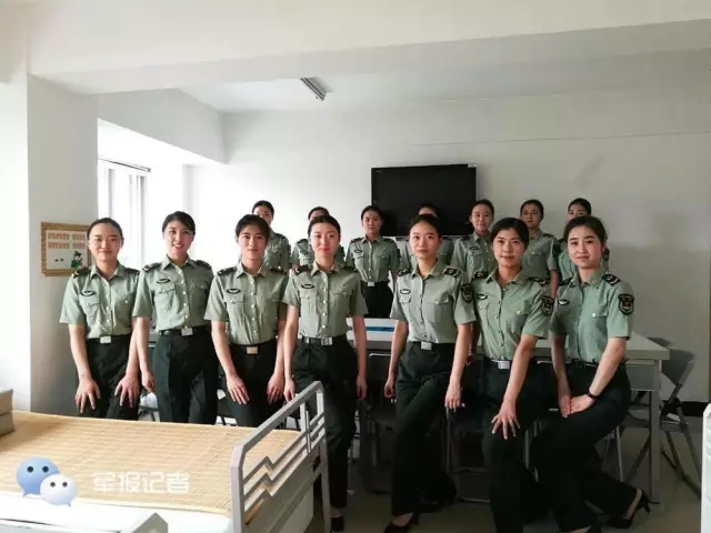走近中国人民解放军三军仪仗队女队员