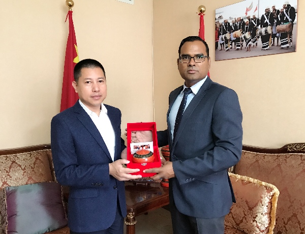丁德法拜访马尔代夫驻华大使馆