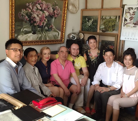 刘瀚锴、王玉峰一行拜访著名美术教育家戴泽先生 刘瀚锴、王玉峰一行拜访著名美术教育家戴泽先生