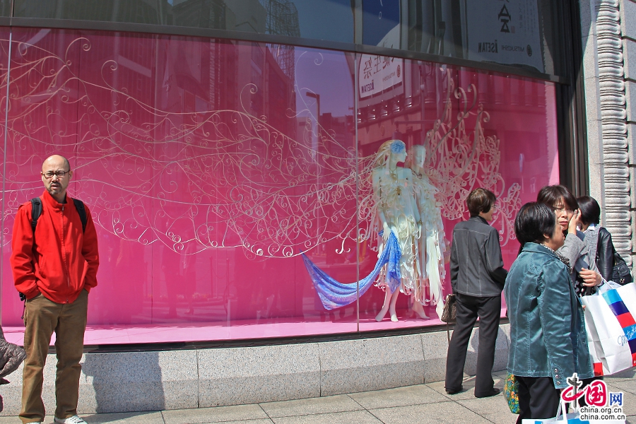 银座的橱窗陈列体现了典型的日本文化特色