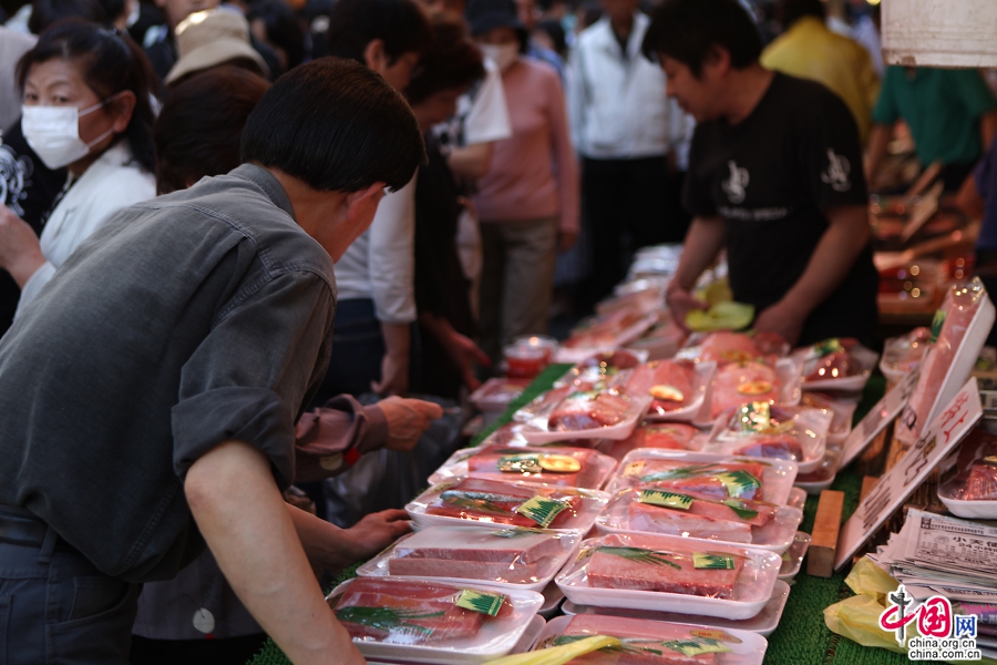 上野横市场的海产品价格最公道