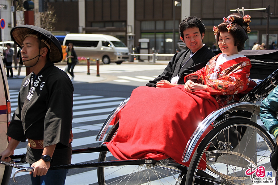 人力车是江户时代在浅草地区的交通工具