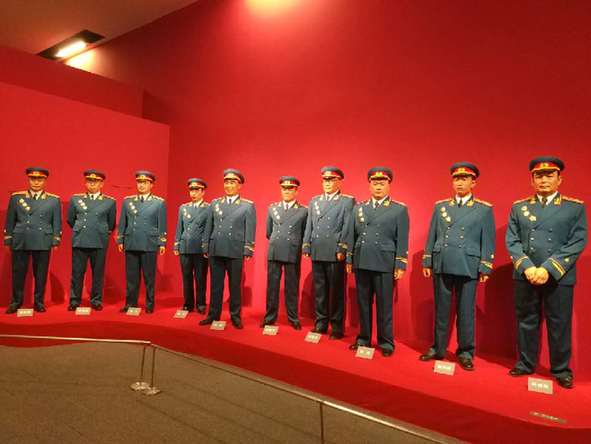 国家博物馆展出300件开国元勋文物_ 视频中国