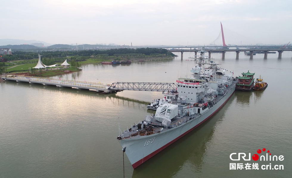 八一献礼：南昌舰回到人民军队第一故乡(组图)