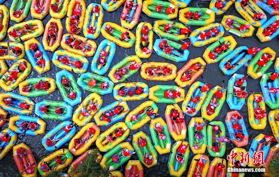 河南三门峡漂流景区人气爆棚(组图)