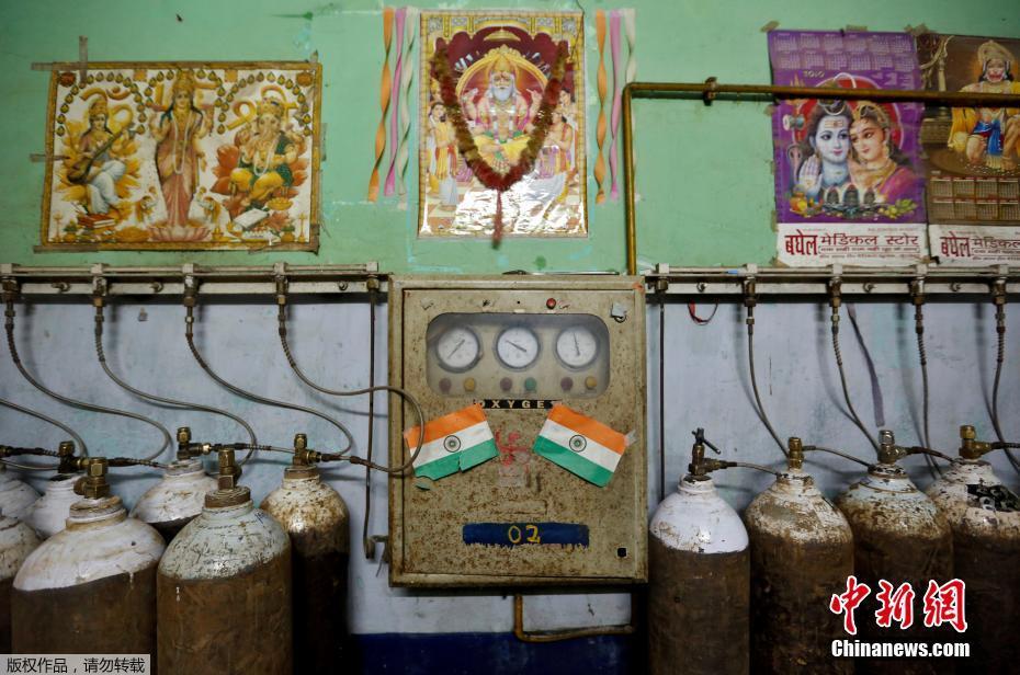 图为该医院的氧气罐。 图为该医院的氧气罐。