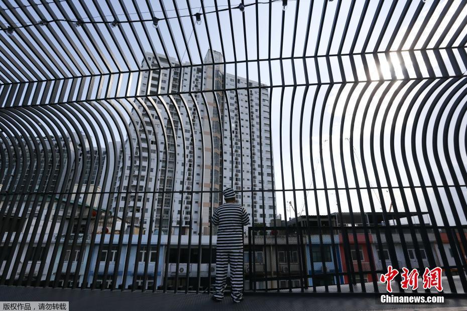 泰國推出監獄主題酒店 客人穿囚服體驗監獄生活