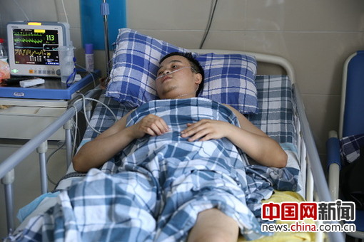 舍腿救人真英雄徐前凯。