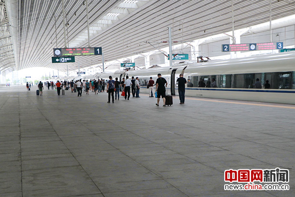 开往朝鲜的列车将从这个站台出发。中国网记者 唐佳蕾/摄