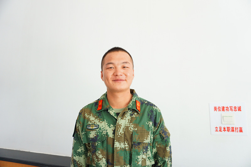 闫大鹏：从散打冠军到“武警十大忠诚卫士”