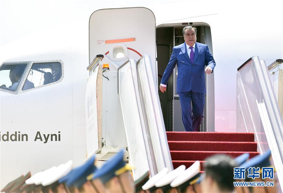 （廈門會晤·XHDW）（2）塔吉克總統拉赫蒙抵達廈門