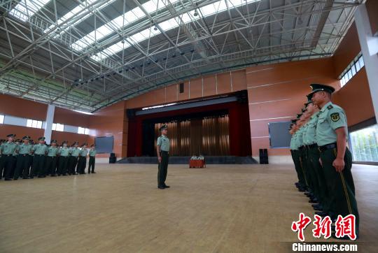 提高军事素质重庆消防新训班长实行考核上岗