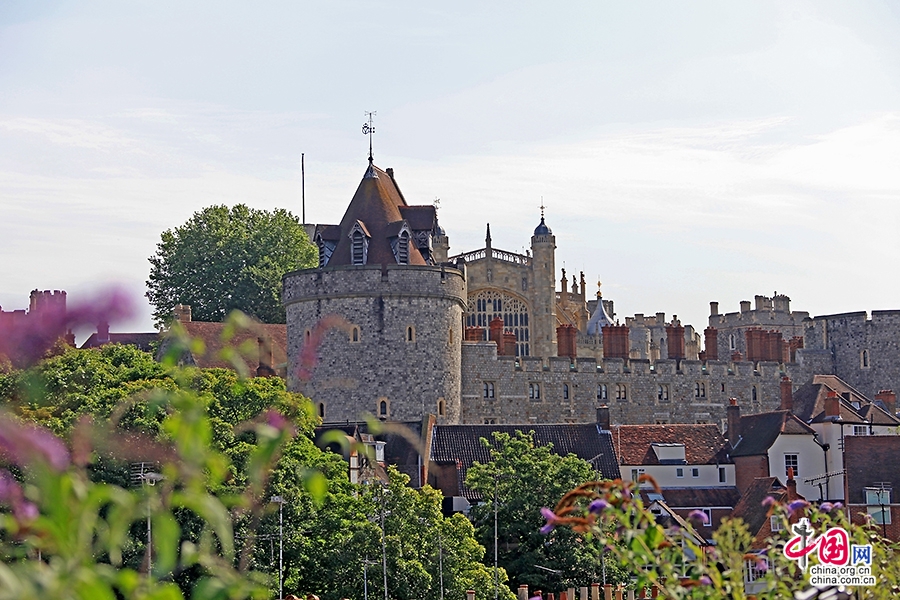 温莎堡是英国王室温莎王朝的家族城堡