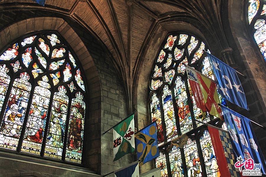 爱丁堡圣吉尔斯大教堂玻璃花窗
