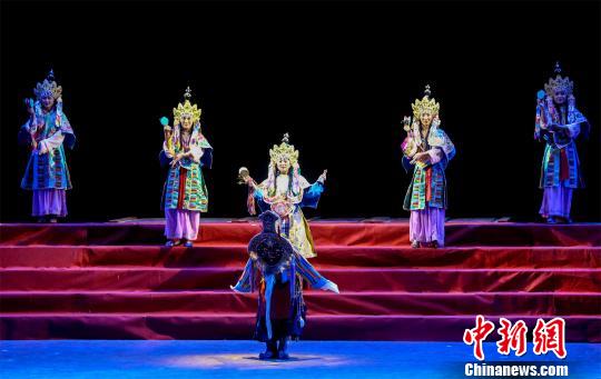 藏戏《卓娃桑姆》登陆武汉 展示传统藏文化