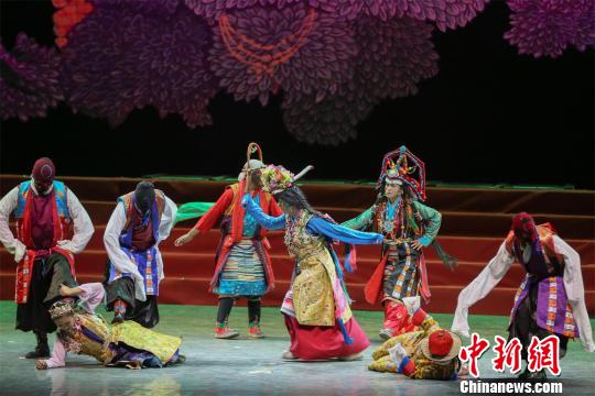 藏戏《卓娃桑姆》登陆武汉 展示传统藏文化